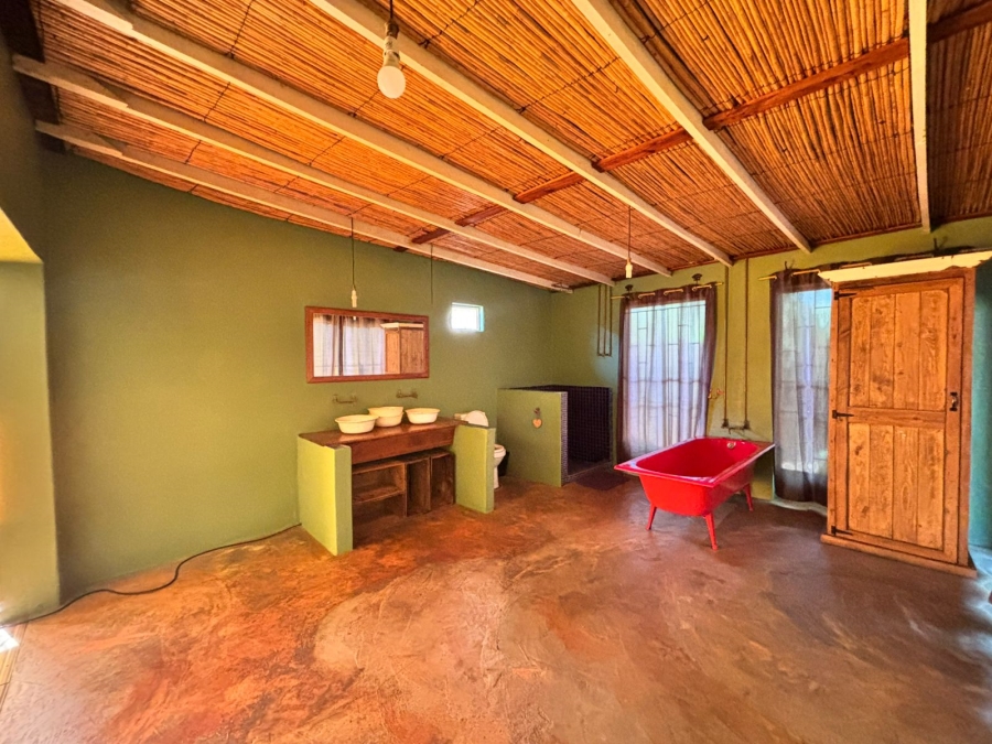 5 Bedroom Property for Sale in Parys Free State